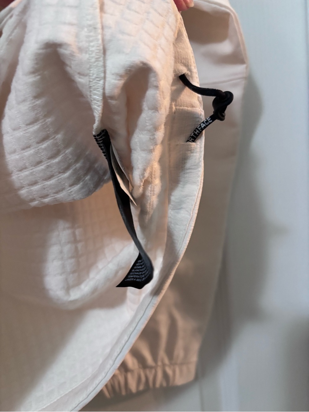 The North Face Tekware Women's Cream Jacket - Picture 6 of 10